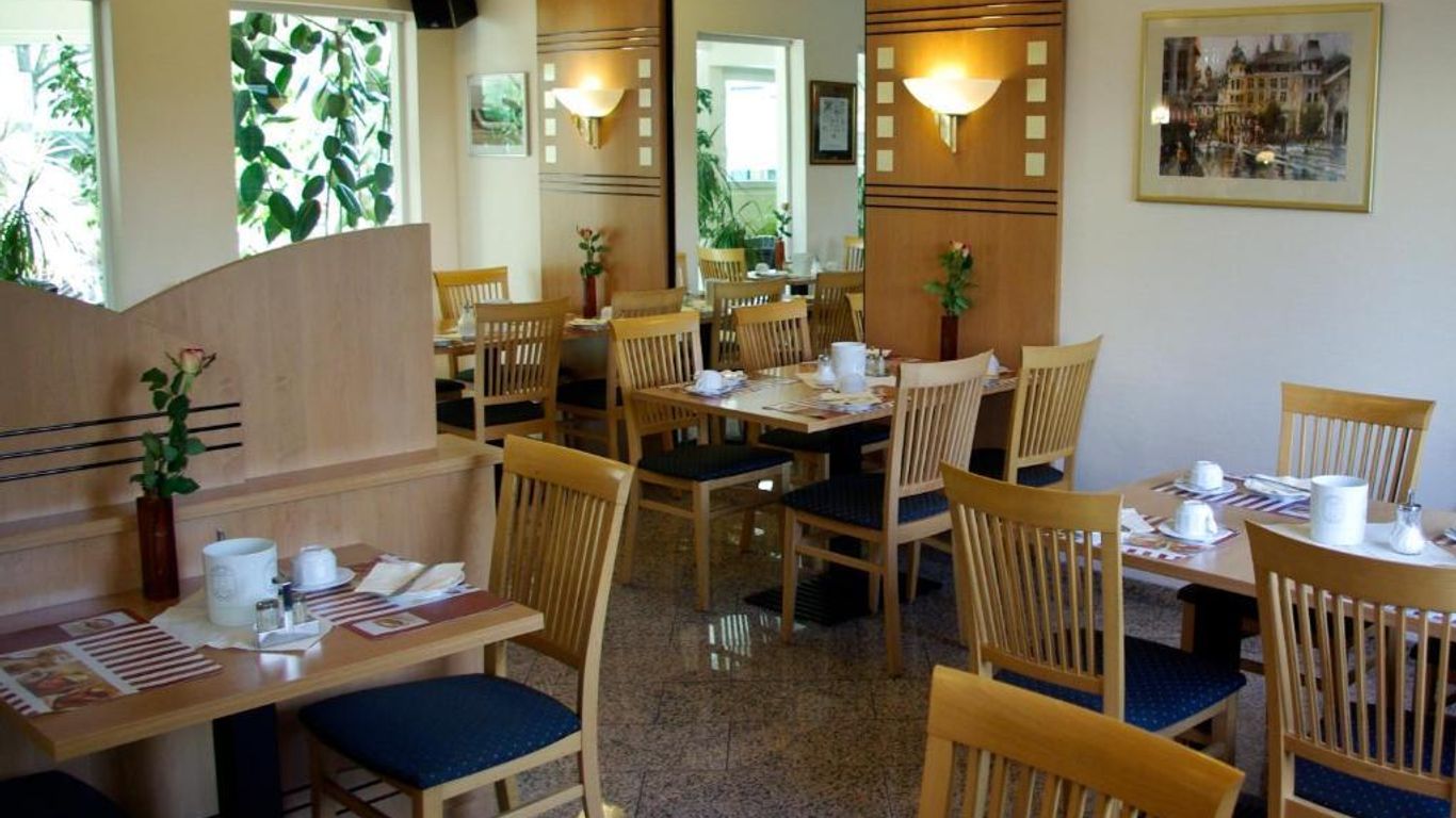 Airport Business Hotel Köln