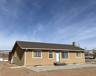 Two Bit Ranch House - Escalante - Edificio