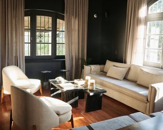 Casa Toledo - La Cumbre - Living room