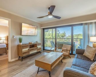 Park Shore Resort by Mike Z Rentals - Naples