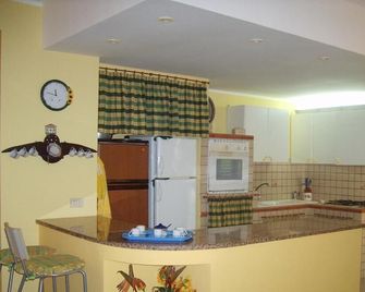 Villa La Martina - Villa Targia - Kitchen