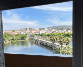 Grande Hotel Dom Dinis - Mirandela - Balkon