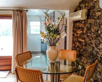 La Sarrazine - Suites - La Garde Freinet, Var - La Garde-Freinet - Eetruimte