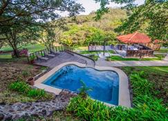 Vida Aventura Ranch - Liberia - Pool