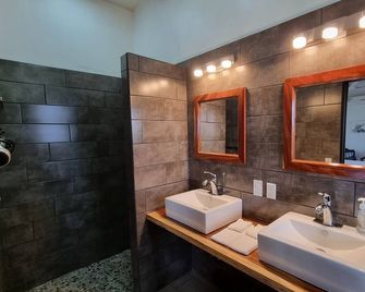 Alma de Ojochal - Ojochal - Bathroom