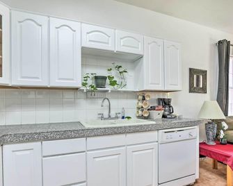 Cozy And Relaxing Eloy Apartment With Po - Eloy - Keuken