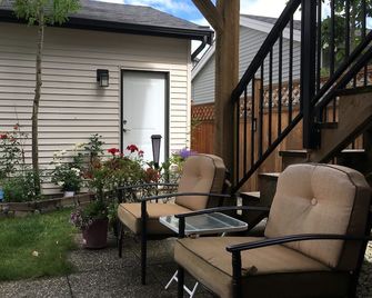 Albion Stay - Maple Ridge