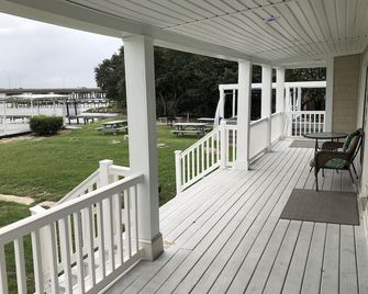 Water Front Delight On The Bay Home - נורפולק - מרפסת