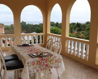 Lagardan Ocean View - Boscobel - Balcony