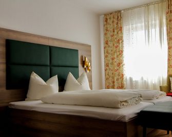 Hotel Burgwirt - Deggendorf