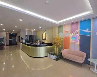 One Point Inn King Centre - Kuching Utara - Receptie