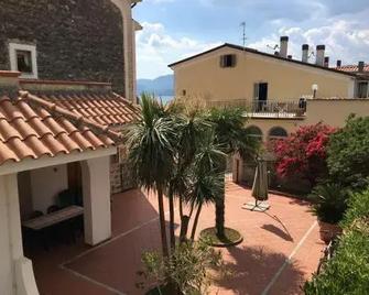 Case Vacanze Torre Petrosa - Villammare