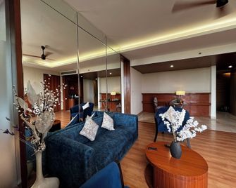The Conway - Meerut - Living room