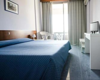 Grand Hotel Helios - Tarquinia - Camera da letto