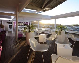 L Hôtel du Centre - Numea - Restaurante