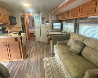 Riverside Retreat - Dade City - Cocina