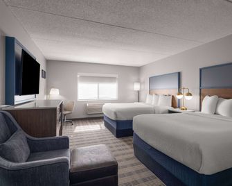 AmericInn by Wyndham Shakopee Near Canterbury Park - Shakopee - Schlafzimmer