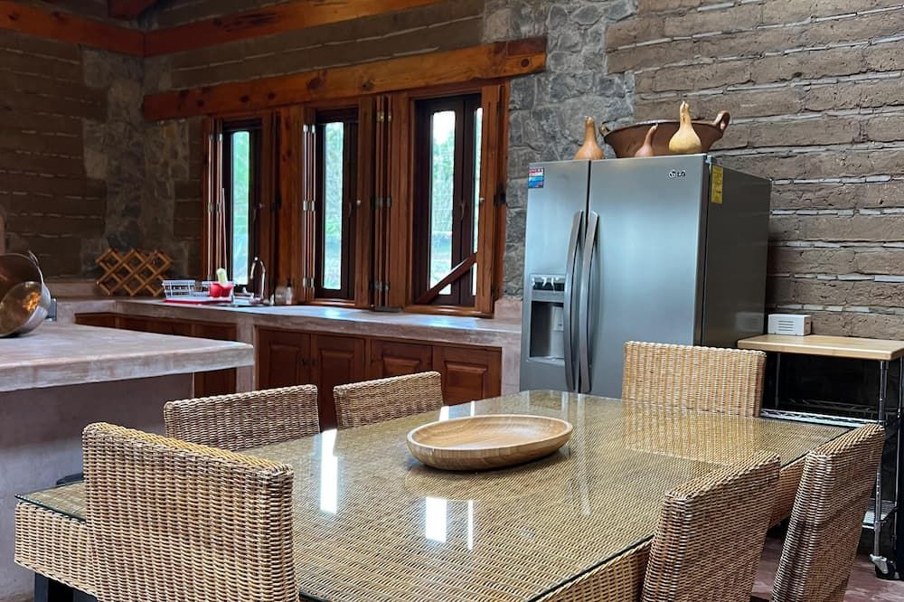 Hotel y Cabañas Mountain Lodge - Zacatlan - Їдальня
