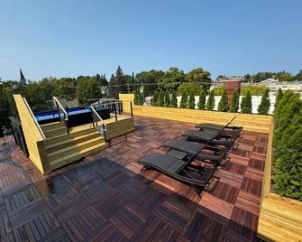 The Kroger Lofts - Charlevoix - Balcony
