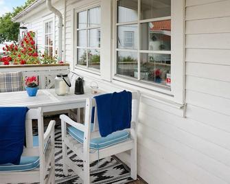 4 Person Holiday Home in Tvååker - Tvååker - Patio