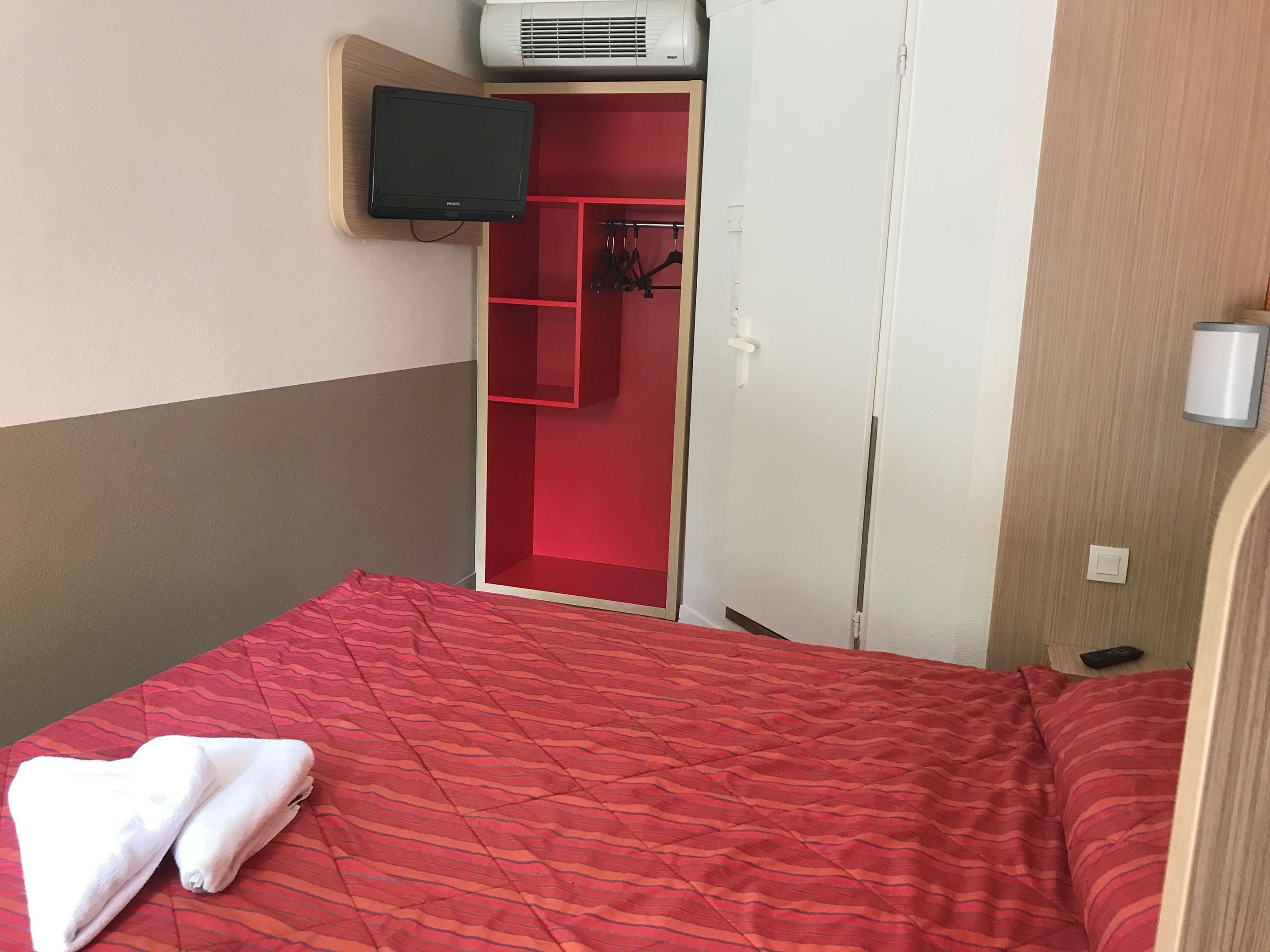 Premiere Classe Marseille Est - La Valentine - Marseille - Building