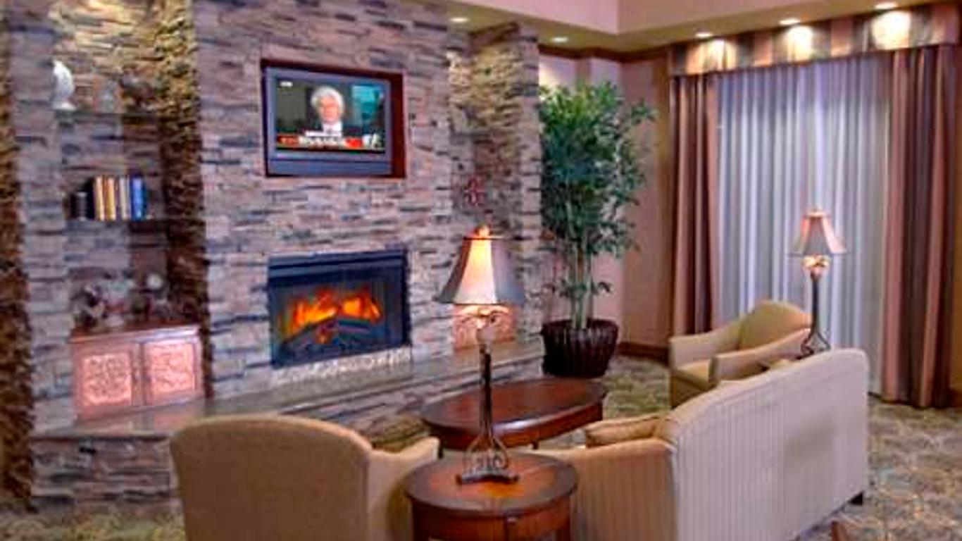 Hampton Inn & Suites Farmington