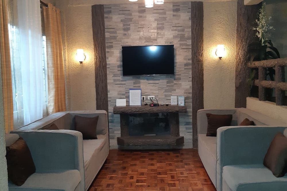 Zya Transient house - באגיו סיטי - סלון