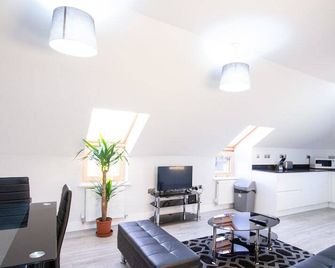 Holden Court - West Drayton