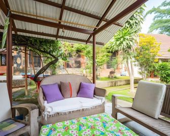 Chiang Mai House For Dreamer - Chiang Mai - Patio