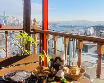 Astra Boutique Hotel - Istanbul - Balcony