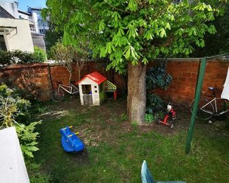 Studio La Belle Vie - Suresnes - Innenhof