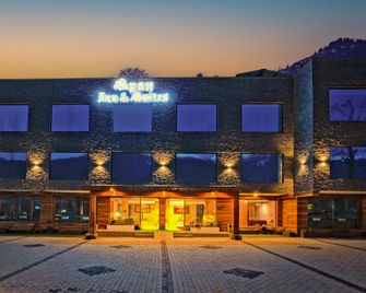 Span Inn & Suites By Alivaa Hotel, Manali - Manali - Будівля