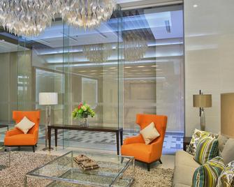Valero Grand Suites by Swiss-Belhotel Makati - Makati - Лоббі