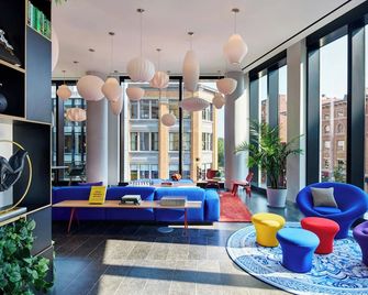 citizenM Boston Back Bay - Boston - Lounge