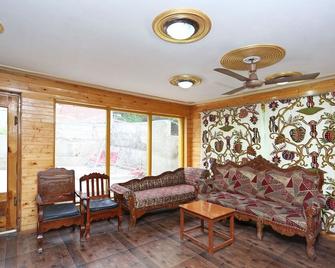 OYO 9083 Hotel New Tourist Palace - Pahalgam