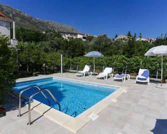 Villa Celenca - Dubrovnik - Bazén