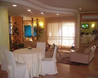 Hotel Diecimare - Salerno