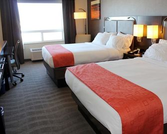 Chateau Inn & Suites Bonnyville - Бонівіл - Спальня