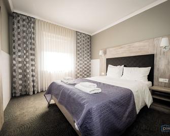 Hotel Classic - Rzeszow - Bedroom