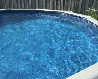 Crystal Serenity Cottage, 3br, Pool, A/C, Pets - Fort Erie - Piscina