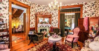 Hollerstown Hill Bed and Breakfast - Frederick - Living room