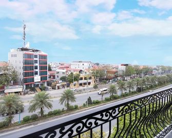 Anna Noi Bai Airport Hotel - Nội Bài - Balcón