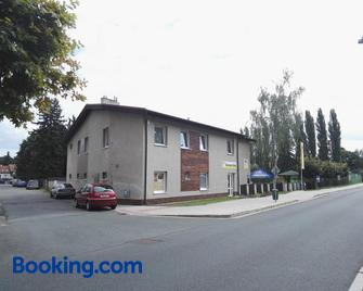 Penzion Tenis - Podebrady - Edificio