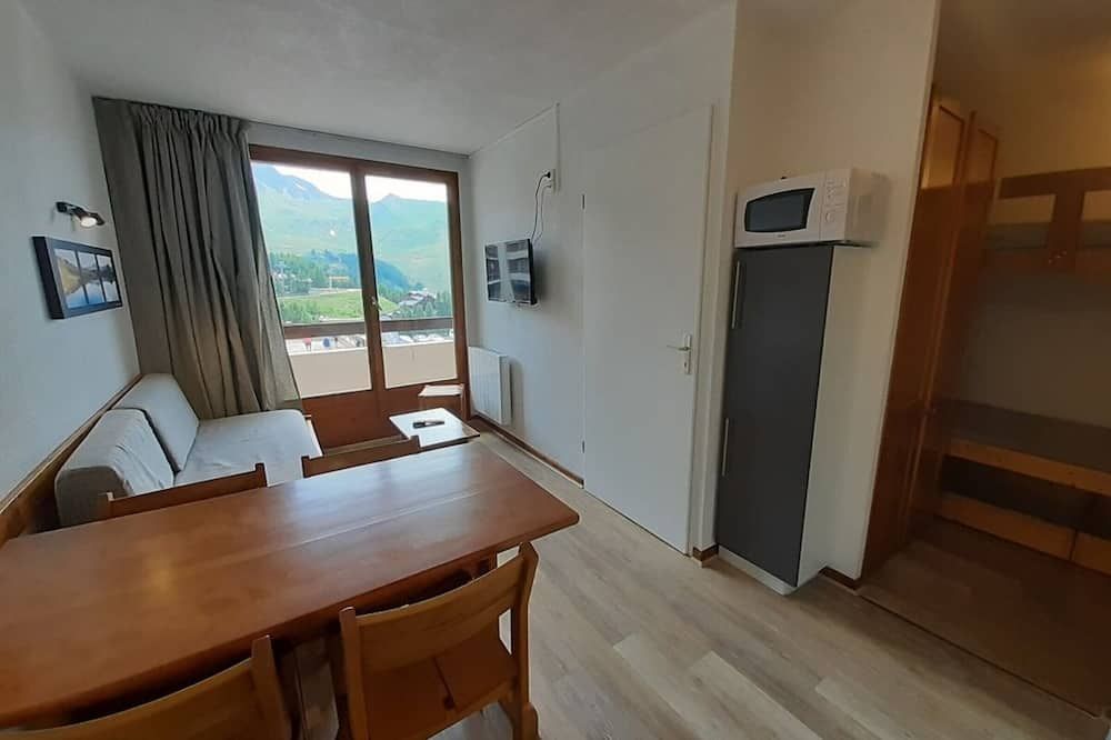Cozy apartment in Plagne Soleil, direct slope access, sleeps 5, balcony, ski locker - La Plagne-Tarentaise - غرفة طعام
