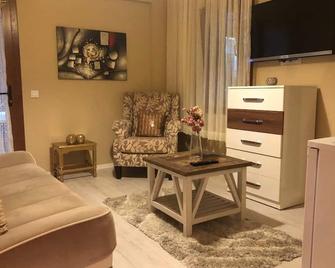 Pepecura Bodrum - Bodrum - Living room