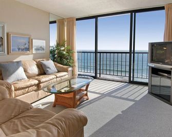 Capri by the Sea - San Diego - Living room