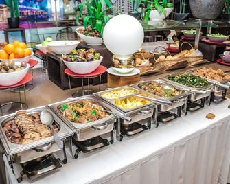 Hotel La Falaise Bonapriso - Douala - Buffet