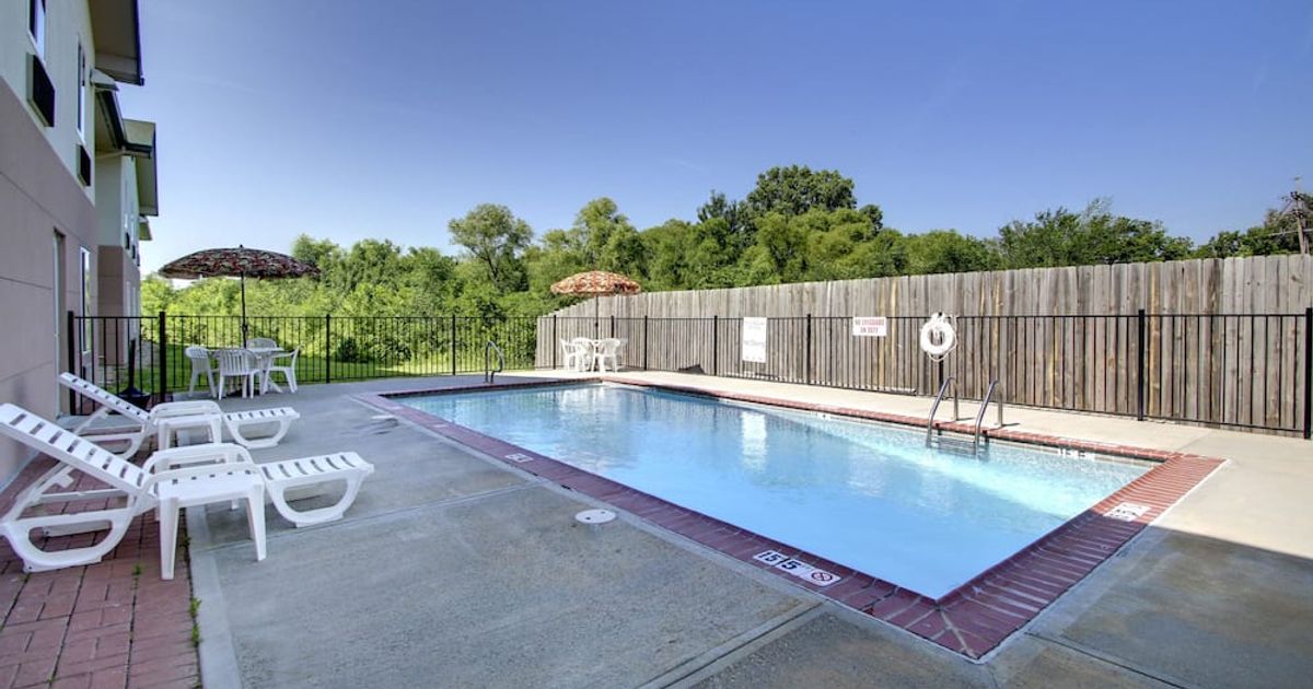 Quality Inn Junction City near Fort Riley from 71. Junction City Hotel