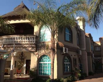 Planet Lodge 2 - Gaborone
