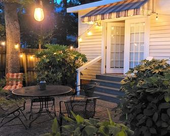 Urban Cottages - Little Rock - Patio